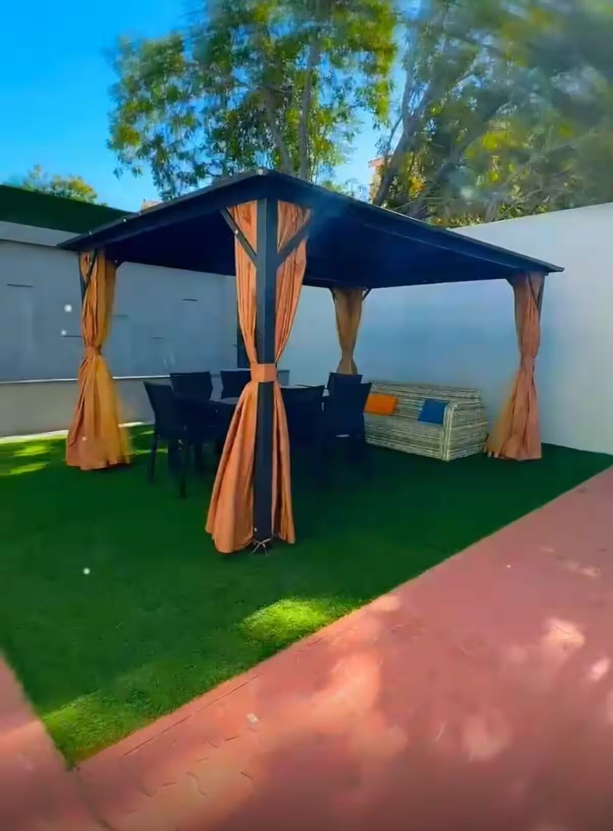 Chambre Standard, vue ville | Restauration extérieure