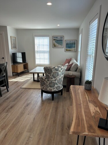 Brand new downtown condo between vibrant Main St and East Greenwich waterfront!