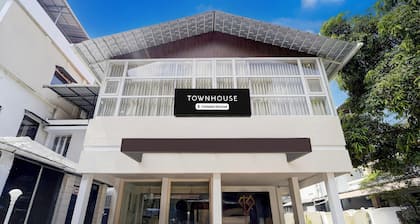 Townhouse Deshabhimani Road Kaloor Kochi
