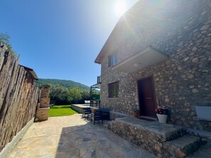 Standard-Villa, Bergblick | Terrasse/Patio