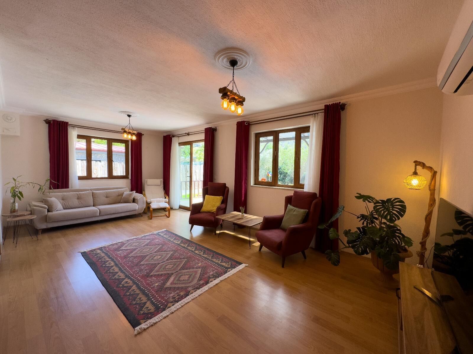 Standard-Villa, Bergblick | Wohnbereich