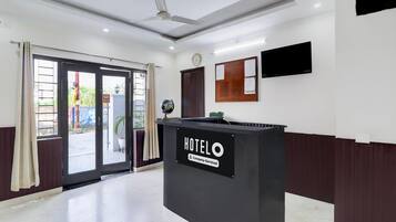 House | Reception