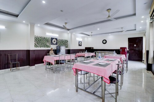 Deluxe Benison Guest House
