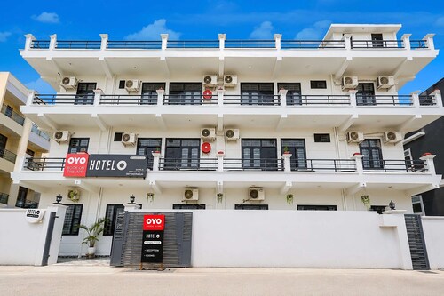 Deluxe Benison Guest House