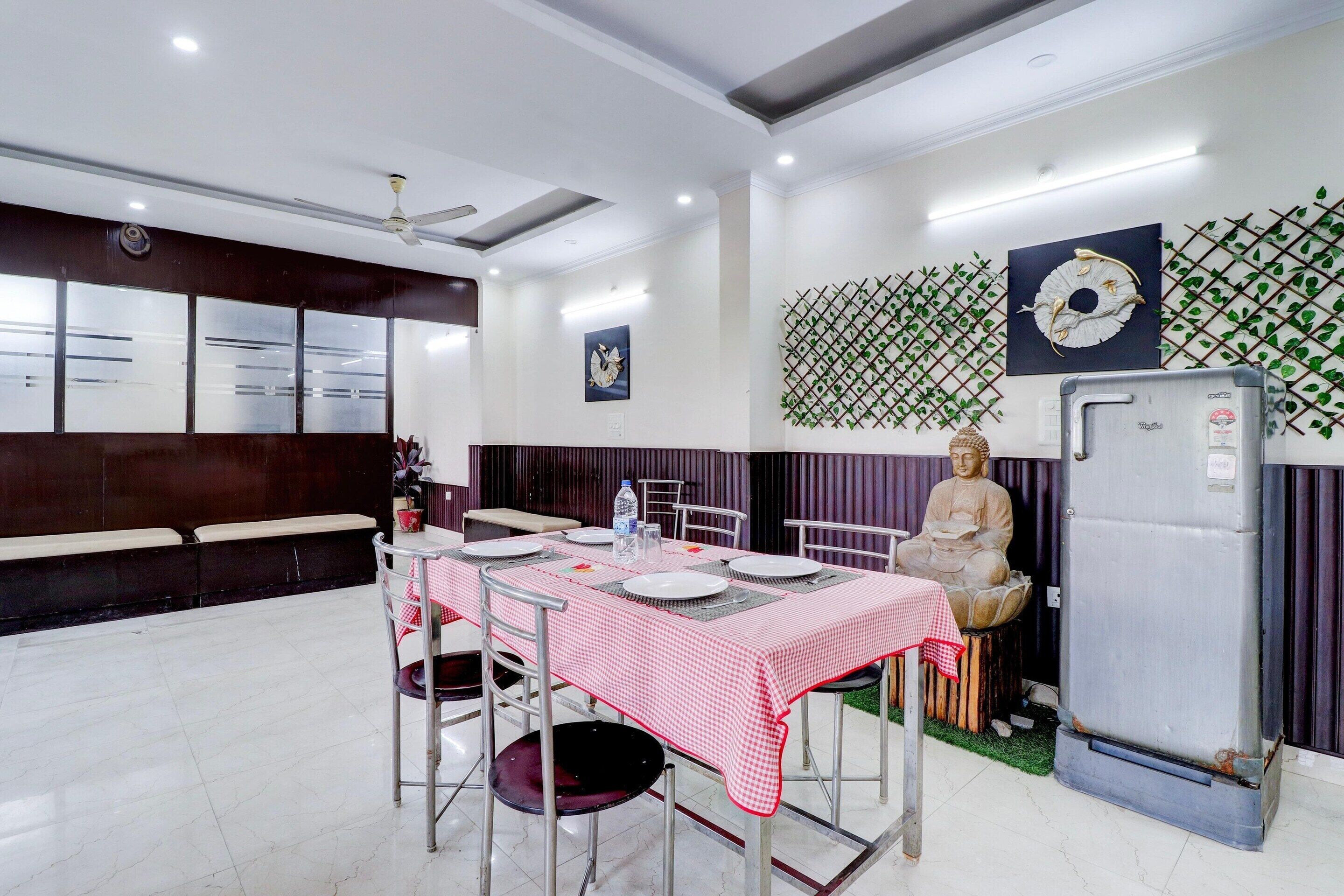House | Dining