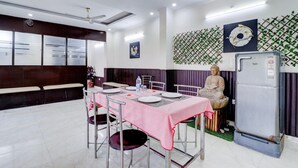 House | Dining - Deluxe Benison Guest House (Dehradun)