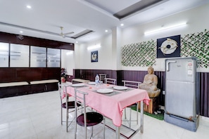 House | Dining