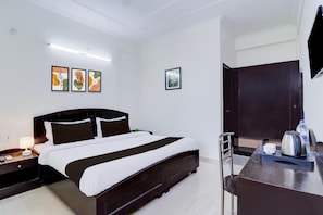 1 bedroom - Deluxe Benison Guest House (Dehradun)