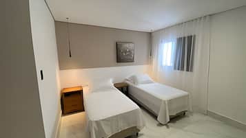 Ferros/tábuas de passar roupa, roupa de cama