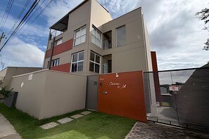 Exterior - Canto dos Pássaros apartment in the center of Araxá (Araxá)
