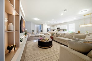TV, fireplace - 8BR house at Windsor Cay resort, sleeps 22 (Clermont)