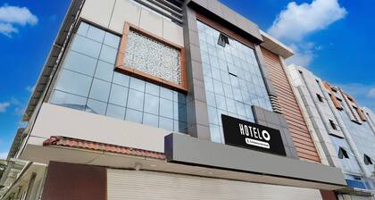 Classic With Balcony Mannil Regency