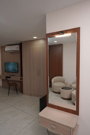 Luxury Suite | Interior - Empire Suites (Meenachil)