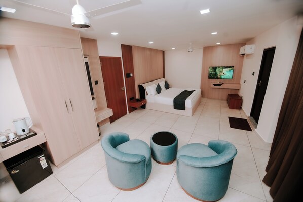 Luxury Suite - Empire Suites (Meenachil)