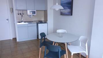 Apartment | Dining