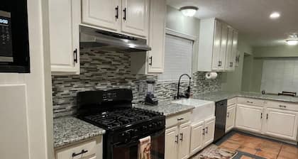 Fantastic 4-bedroom house in Welcoming Deer Park
