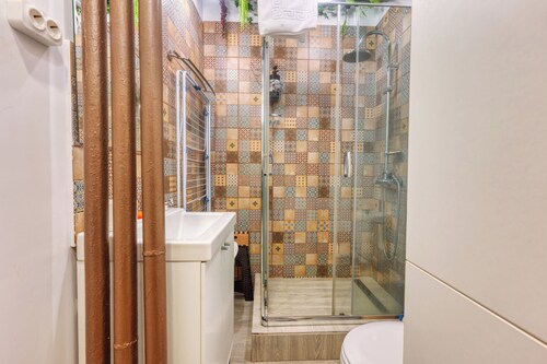 Modern 2 BR in Center - Pumo Properties