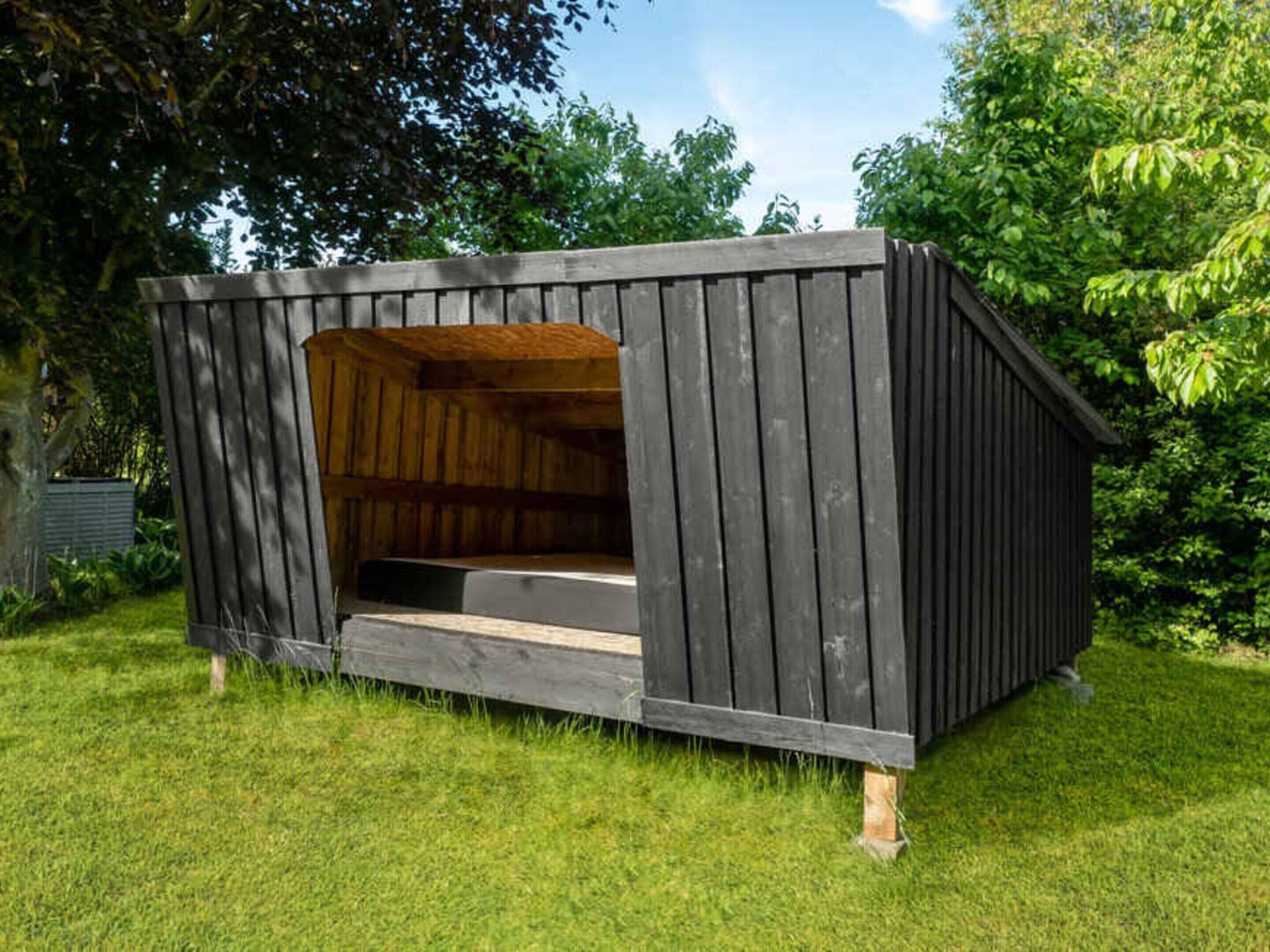 House | Property grounds