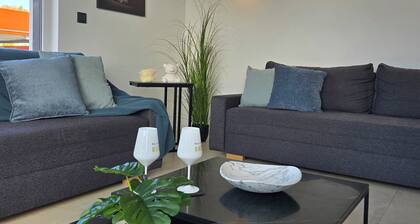 Modern Apartment with Balcony near Airport
