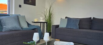 Modern Apartment with Balcony near Airport
