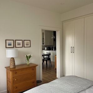 2 bedrooms, free WiFi, bed sheets, wheelchair access
