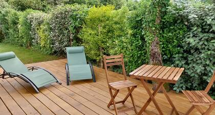 Vacation home, 850 m from the beach, sleeps 8/10. LA BERNERIE EN RETZ