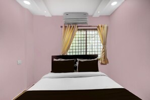 1 bedroom - Hotel O Lakdikapul Near Birla Mandir (Hyderabad)