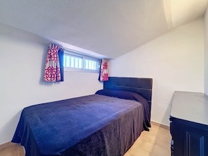 Room - Apartament with pool and sea views Estartit Rental (Torroella de Montgrí)