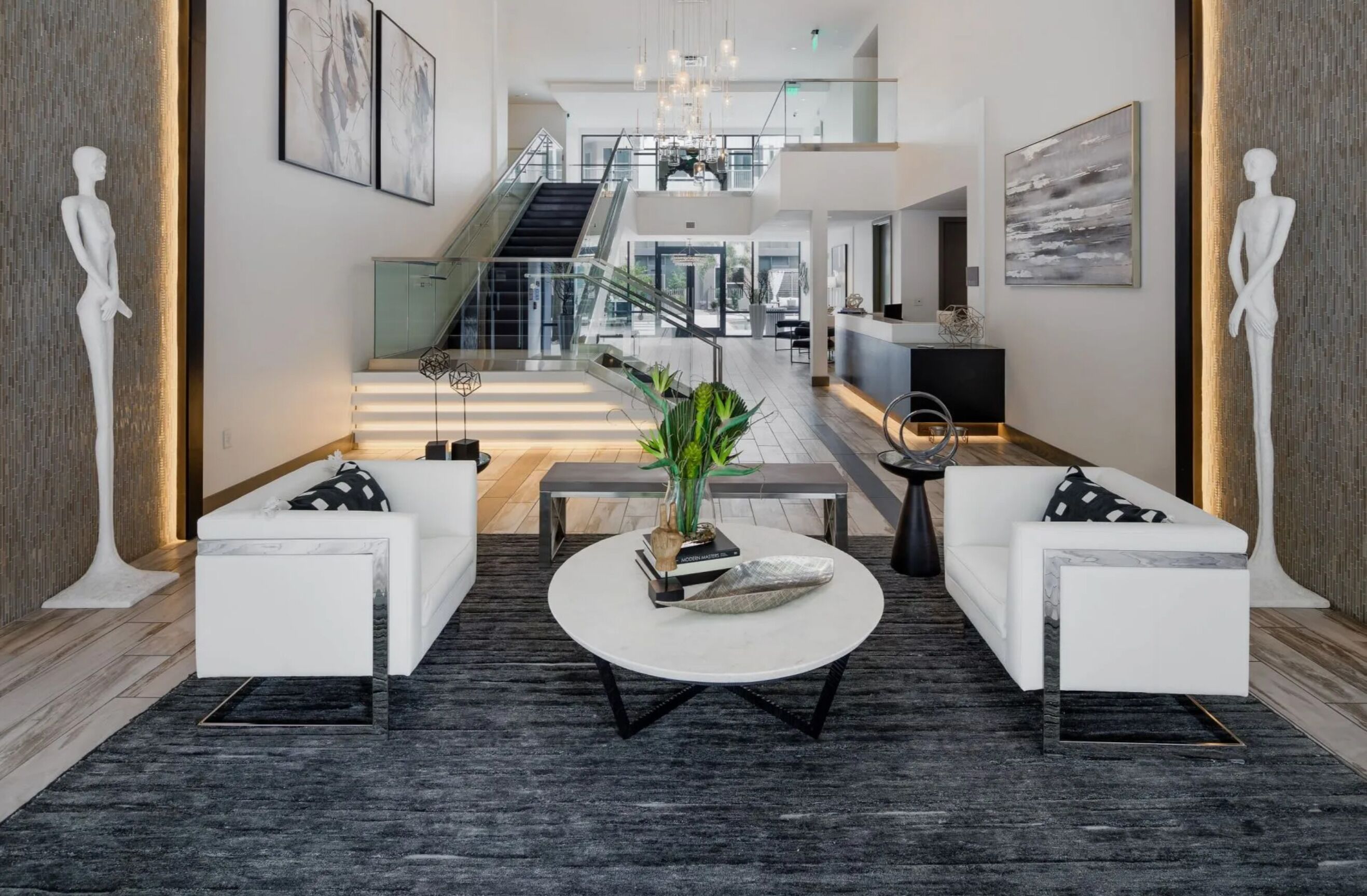 Apartment, Patio | Lobby