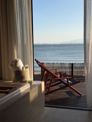 Luxury Suite, Beach View | Interior