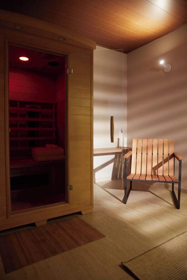 Luxury Suite, Beach View | Sauna