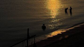 Luxury Suite, Beach View | Pantai | Di pantai