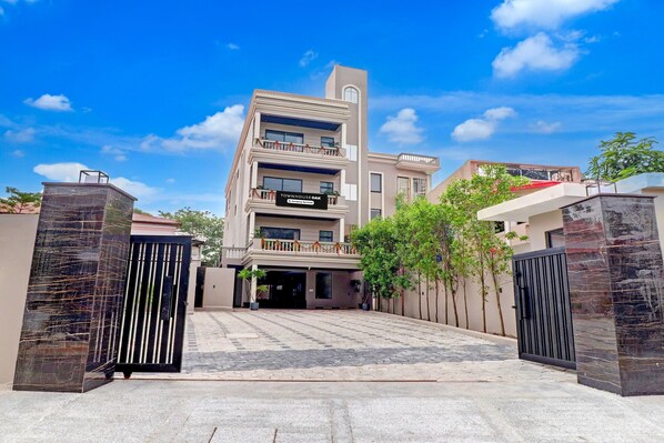 House | Exterior - Super Townhouse Oak FRI Dehradun (Dehradun)