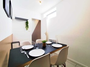 Dining - Apartment for 4 people with Wifi in Bègles (Bègles)