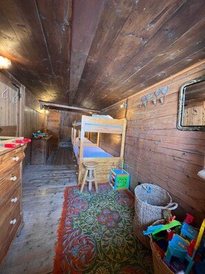 Children’s area - Apartment for 8 people –View – Ski-in/ski-out. (La Clusaz)