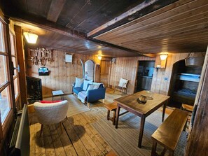TV - Apartment for 8 people –View – Ski-in/ski-out. (La Clusaz)