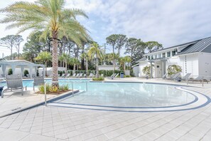 Pool - Sandestin 3BDR- Sleeps 8/Golf Cart/Pet /Pool/Beach (Miramar Beach)