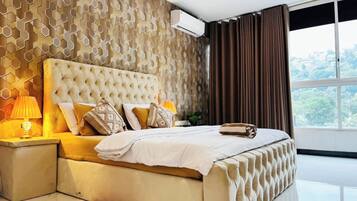 Deluxe Double Room, City View