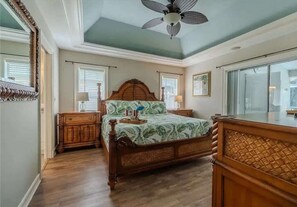 Desk, iron/ironing board, WiFi, bed sheets - Luxury 4BR Home Near Beaches with Heated Pool & Spa (Cape Coral)