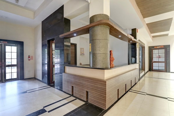 Maison | Hall
