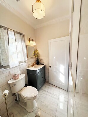 Hair dryer, towels, soap, toilet paper
