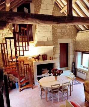 Interior - A green oasis in southern Touraine (Marcé-sur-Esves)