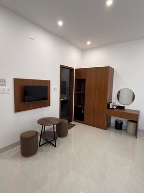 Habitación Deluxe con 2 camas individuales, vistas a la ciudad | Interior