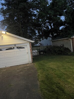 Property grounds - Arched Haven (Newark)