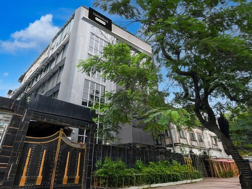 Deluxe Hotel Royal Garden