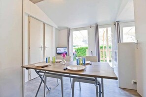Dining - Camping 3 étoiles - Piscine  - ccbbhdh (Aigueblanche)