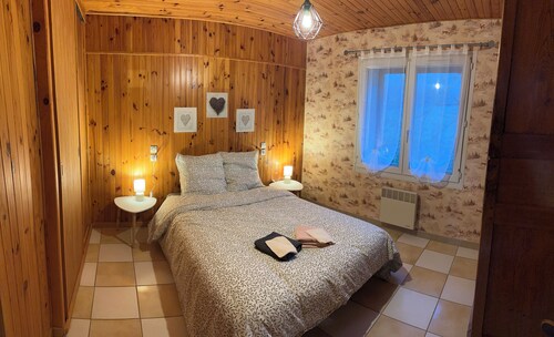 La maison de Lydie~1ha de nature, reposant🏡Familial, jeux et mobilier extérieur