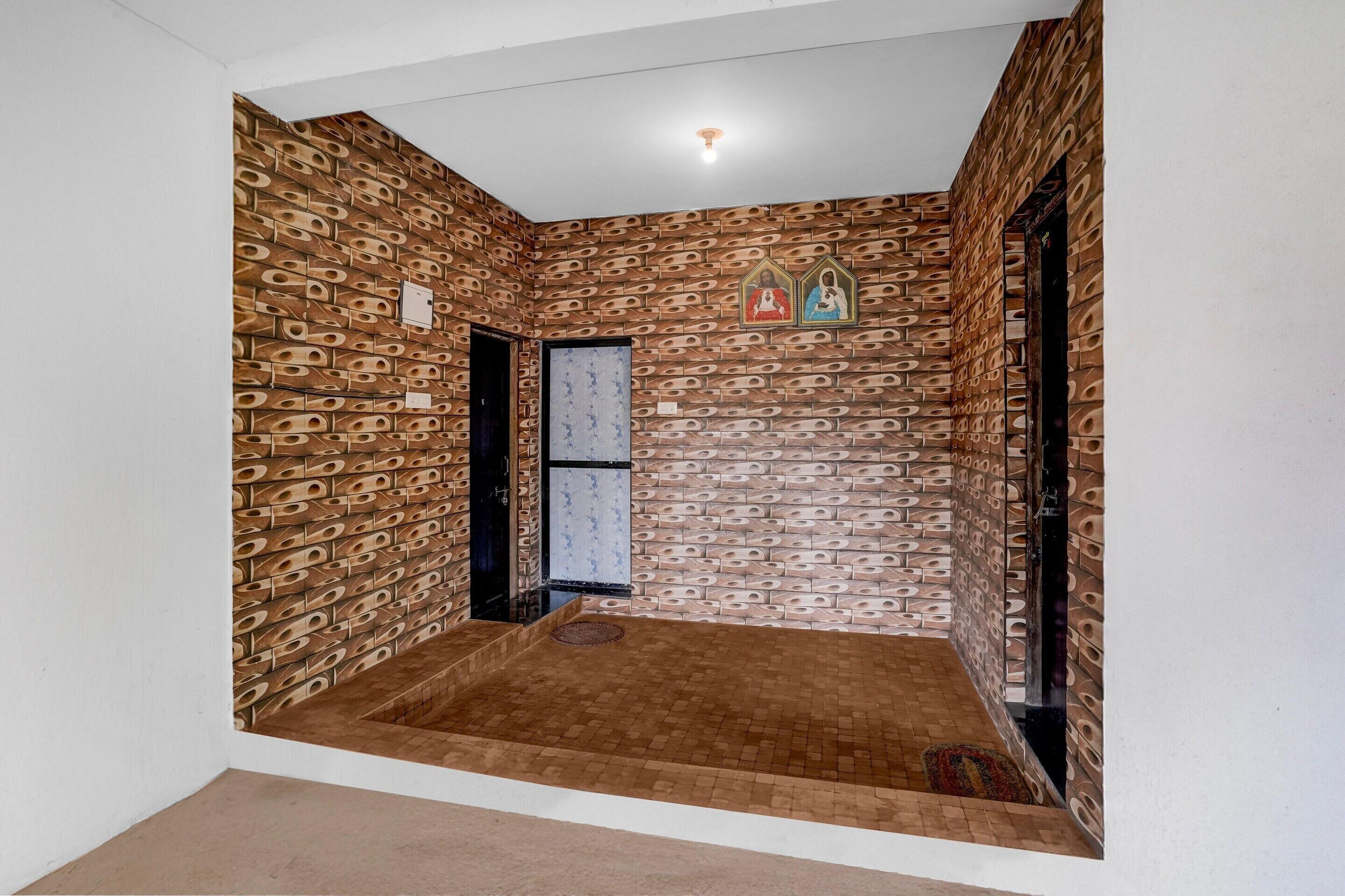 House | Reception