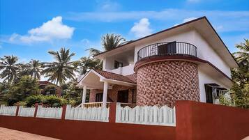 House | Exterior