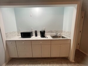 Private kitchen -  Charming, private entrance suite. Sarasota (Sarasota)